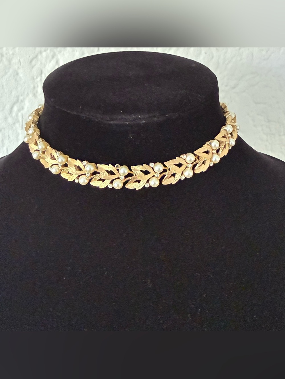 Rare Vintage Trifari Choker Necklace Brush Gold Tone w/ Pearls & Rhinestones